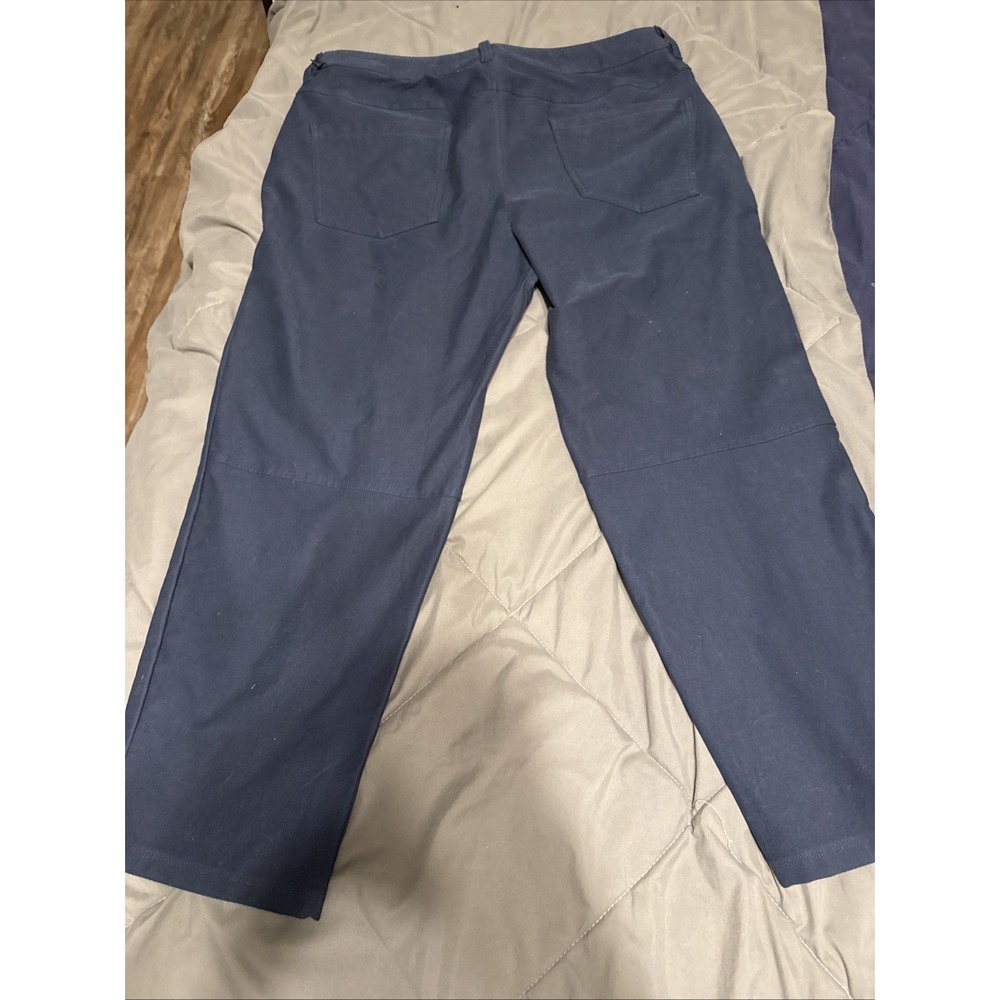 LULULEMON 'Iron Blue' ABC RELAXED FIT CROPPED PANTS RELAXED SIZE 34W X 26L - Picture 3 of 6